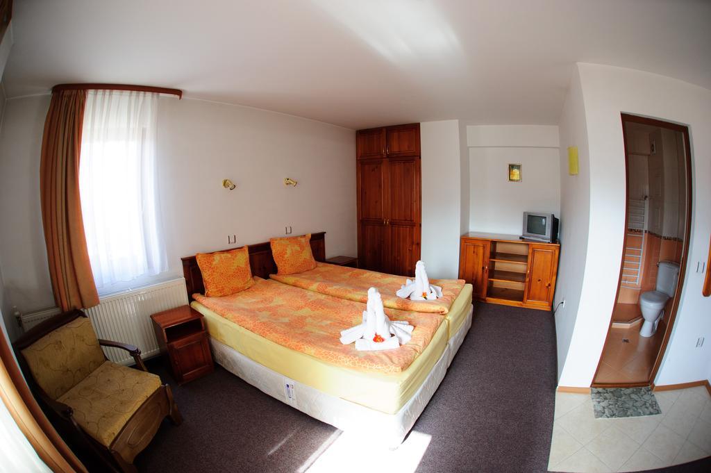 Family Hotel Nadejda Banszko Szoba fotó