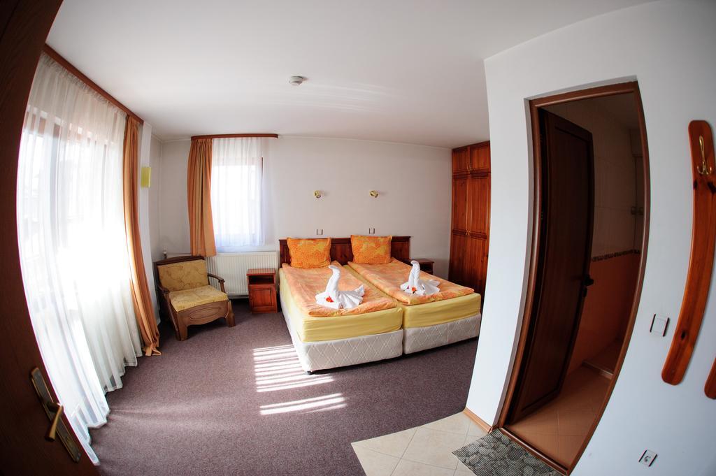 Family Hotel Nadejda Banszko Szoba fotó