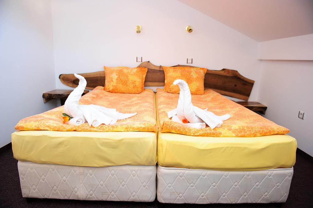Family Hotel Nadejda Banszko Kültér fotó
